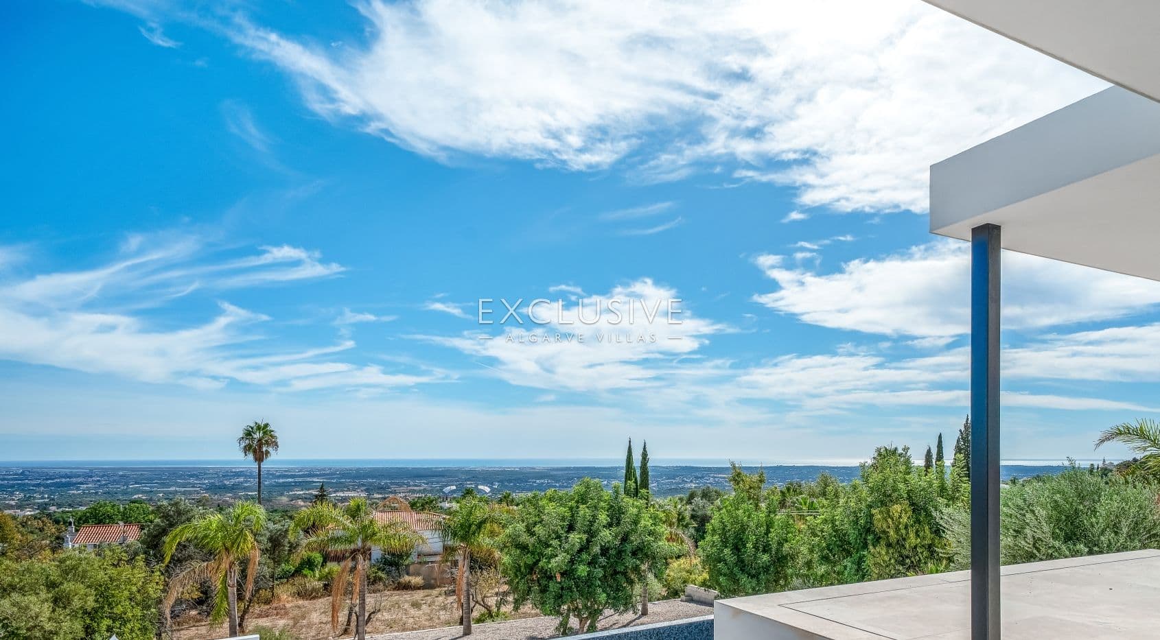 Villa Sta Barbara de Nexe, umgebaut mit fantastischem Küstenblick über die Algarve