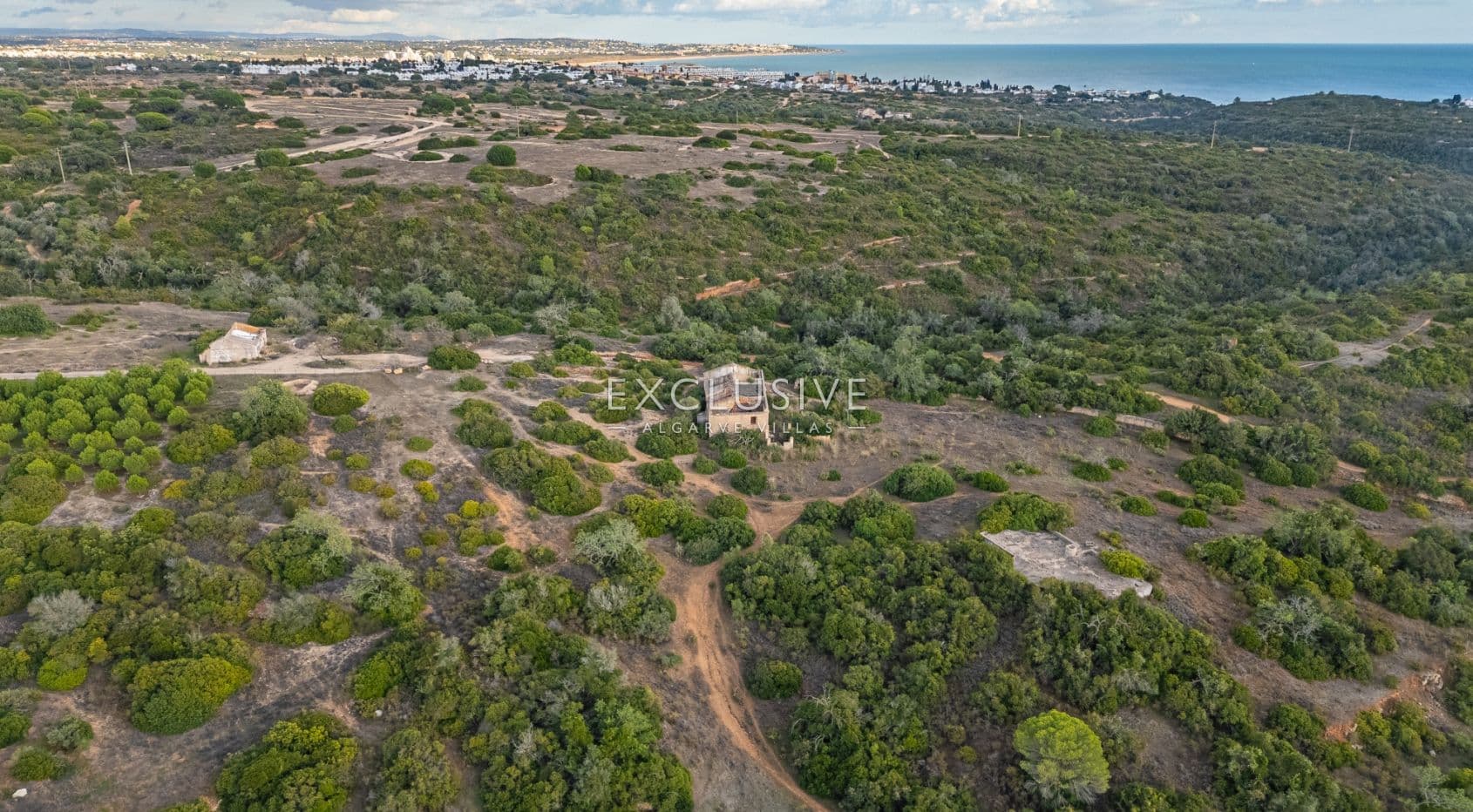 Großes Grundstück in Porches mit Ruine, Algarve