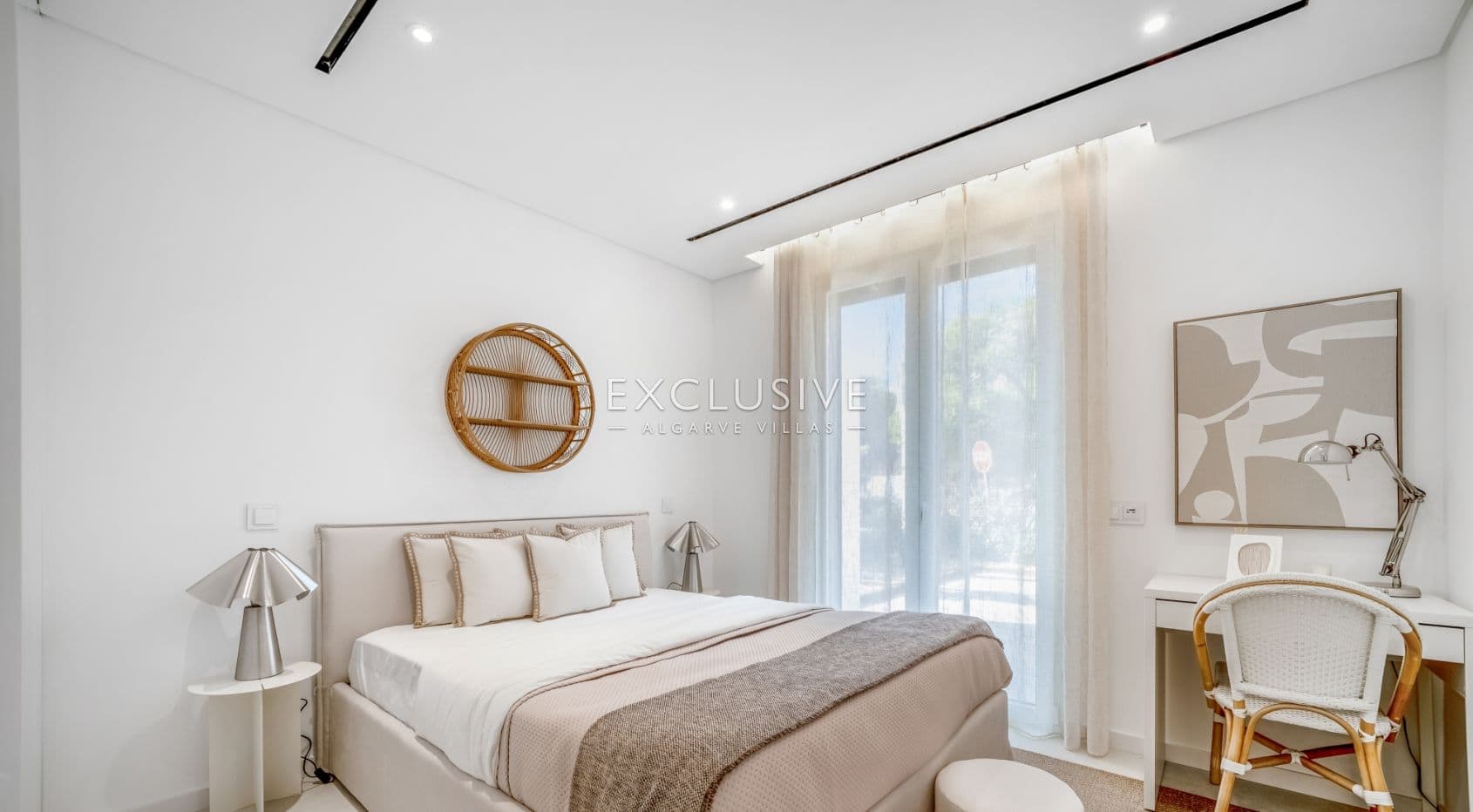 Sie neue, moderne Villen mit 3 Schlafzimmern, die Eleganz und Komfort vereinen, in Quarteira