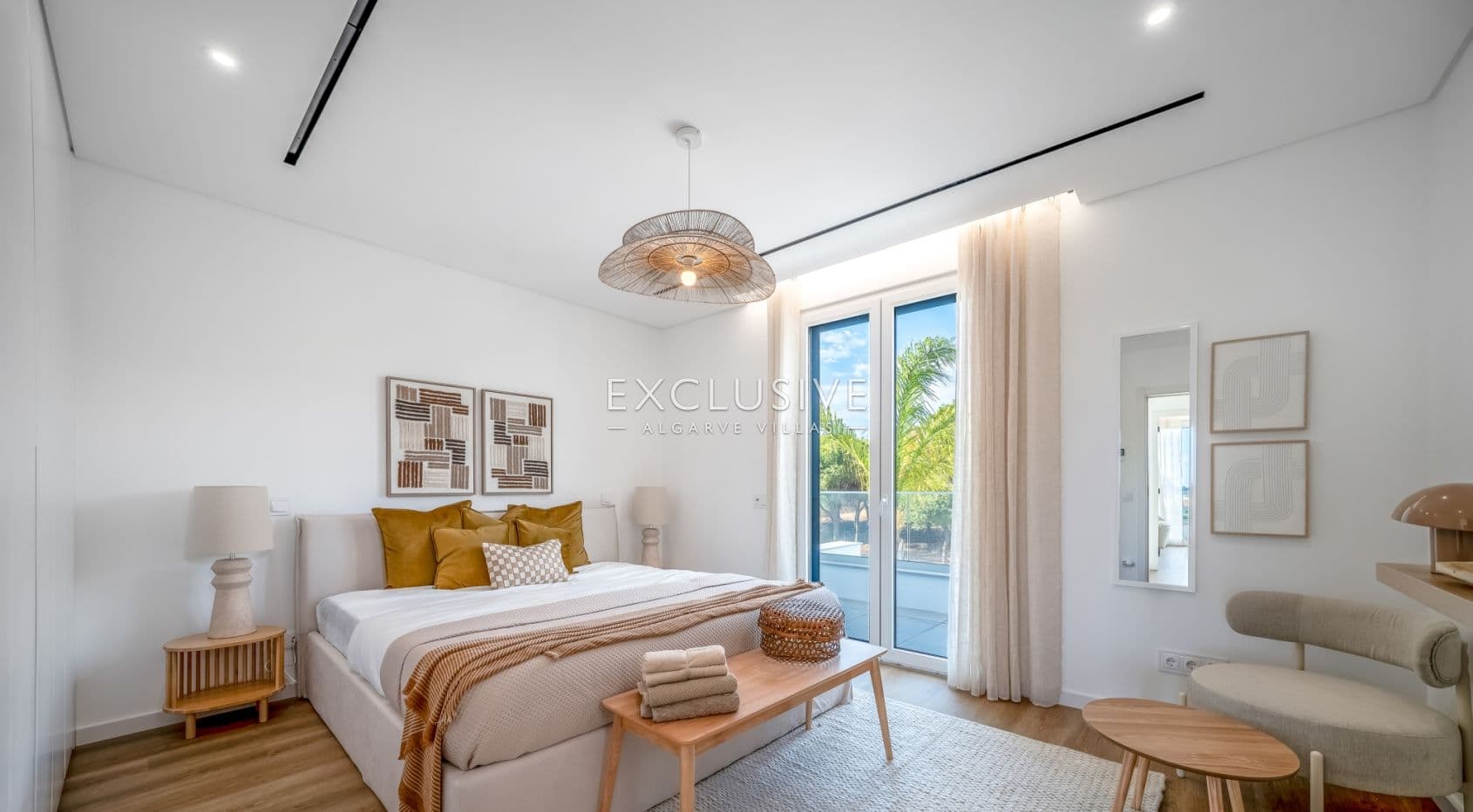 Sie neue, moderne Villen mit 3 Schlafzimmern, die Eleganz und Komfort vereinen, in Quarteira