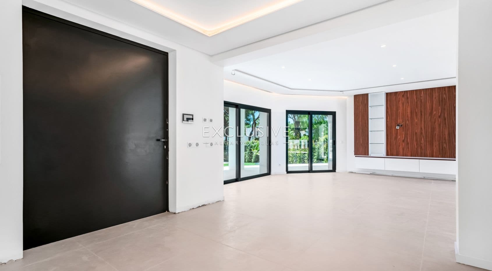 Moradia de luxo V4 - Totalmente renovada em Vilamoura