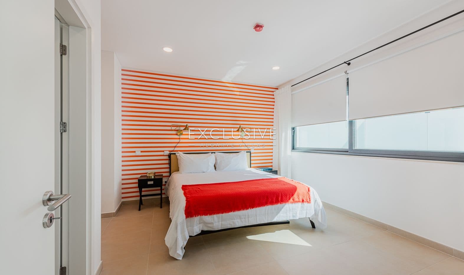 Buy Luxury Three Bedroom Penthouse with Private Pool and Ria Formosa Views, Faro, Algarve