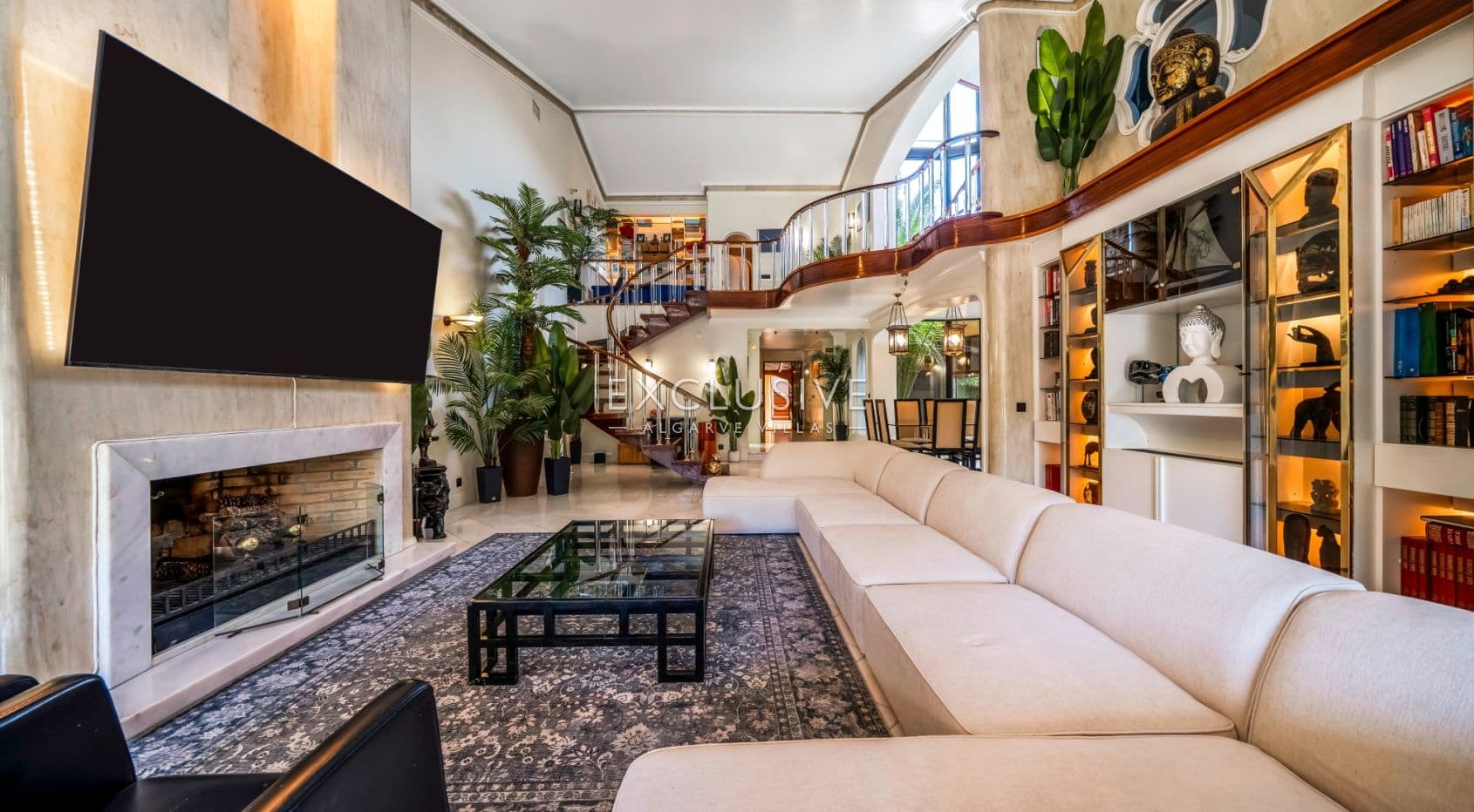 een monumentaal verblijf met 6+2 slaapkamers in het hart van de Algarve