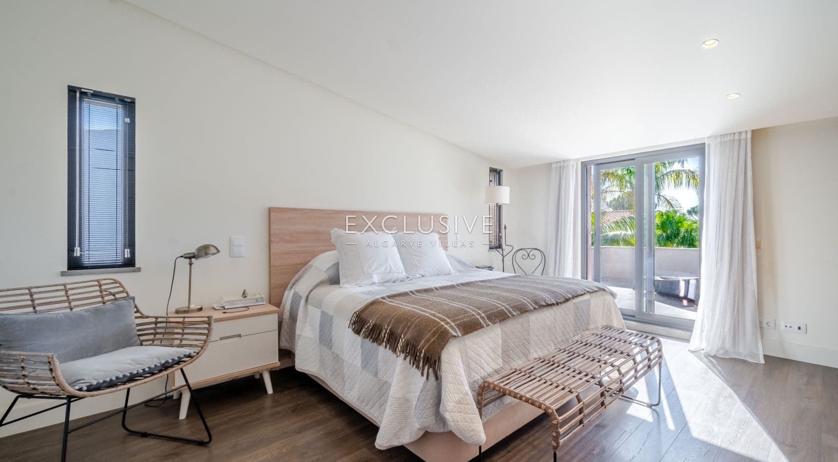 Buy 3+1 Bedroom Villa in Well Sought after Location in Vilamoura