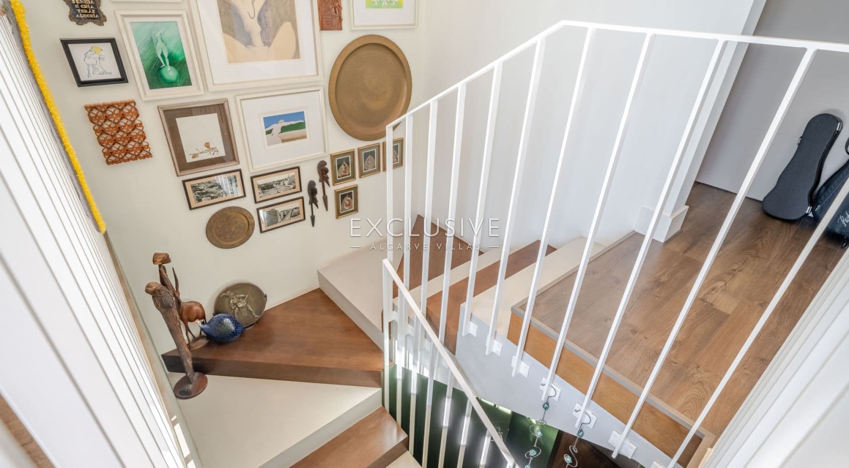 Buy 3+1 Bedroom Villa in Well Sought after Location in Vilamoura