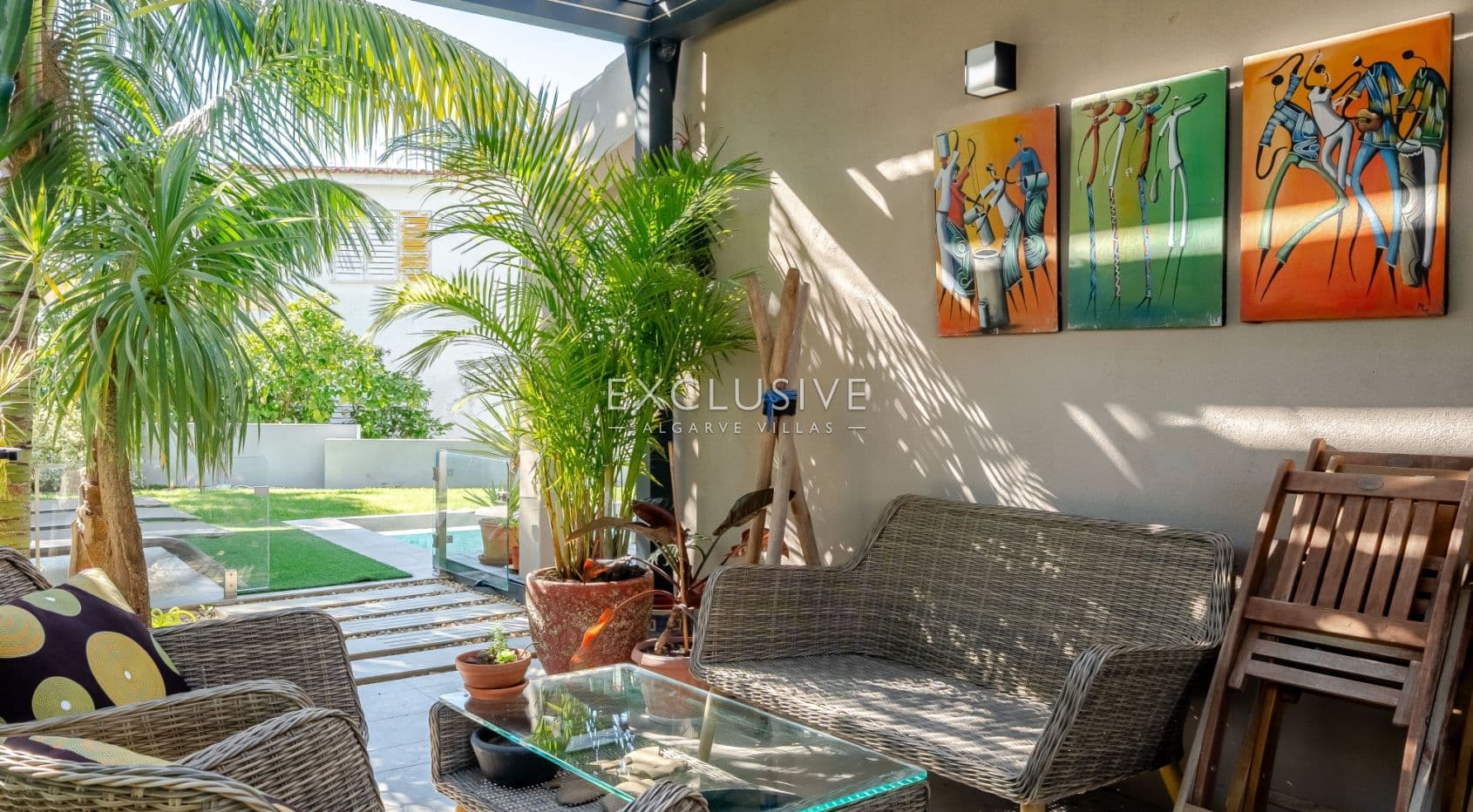 Buy 3+1 Bedroom Villa in Well Sought after Location in Vilamoura
