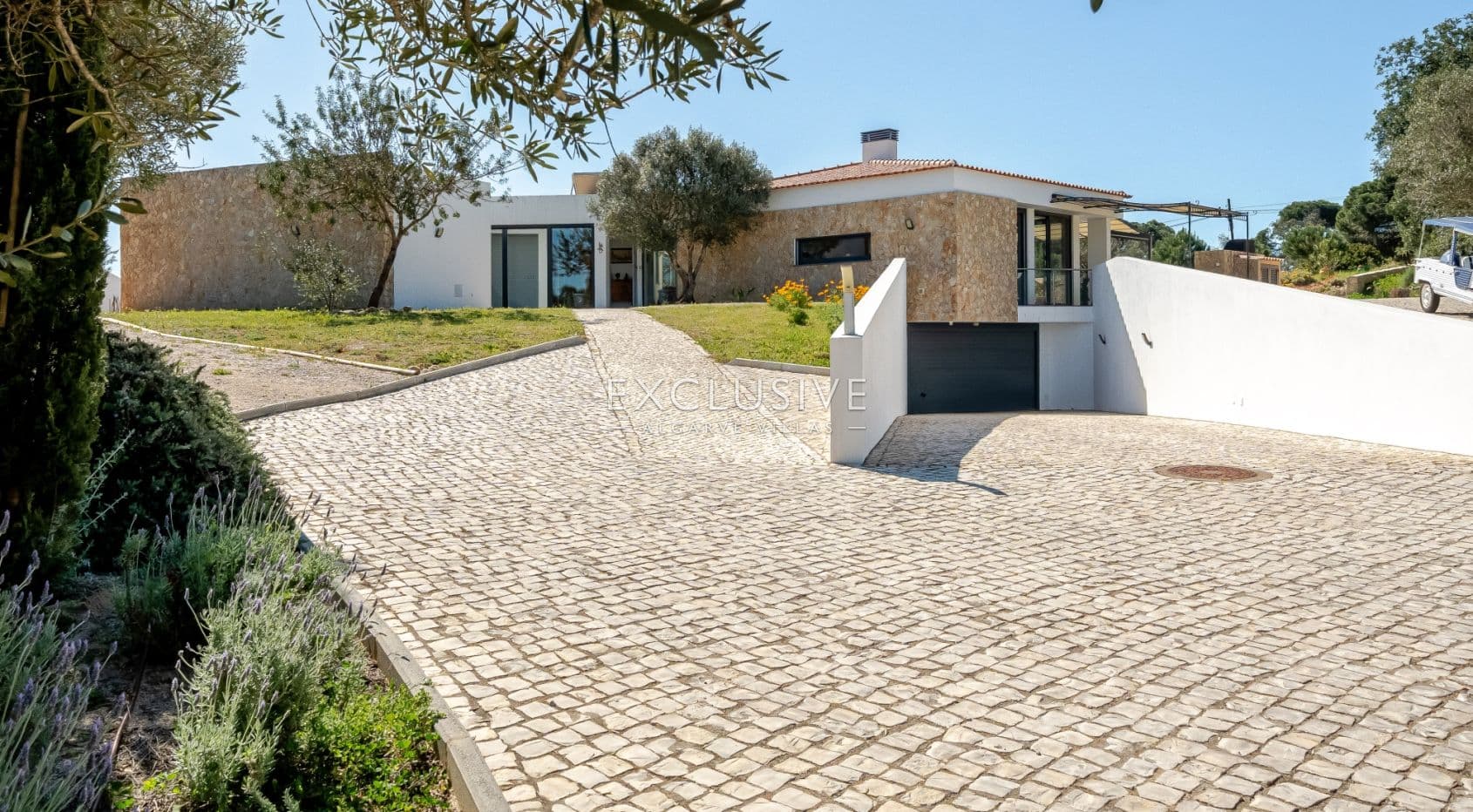 Eigentijdse gelijkvloerse villa met 4 slaapkamers en zwembad nabij Carvoeiro
