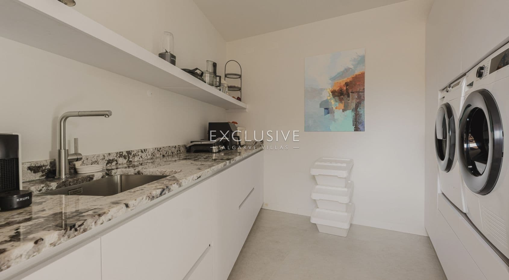 Luxuriöse, moderne Villa neben dem Golfplatz Palmares mit Panoramablick auf das Meer in