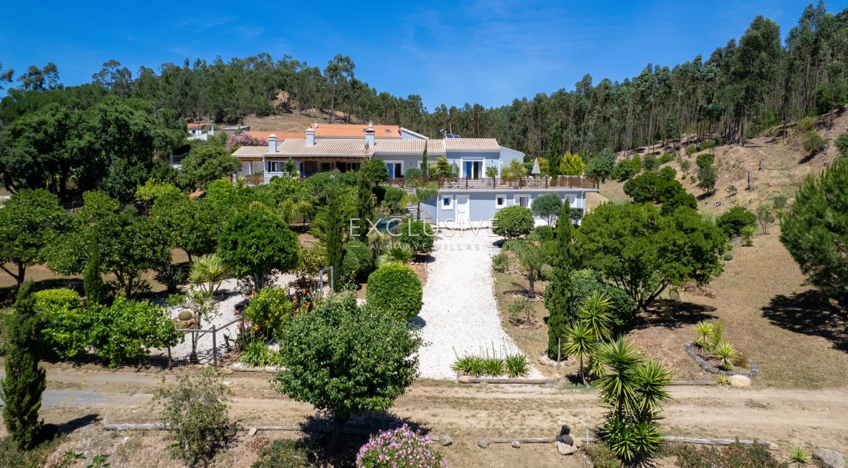 3 bed Villa in beautiful countryside with 1ha plot between Portimao and Monchique, Algarve.