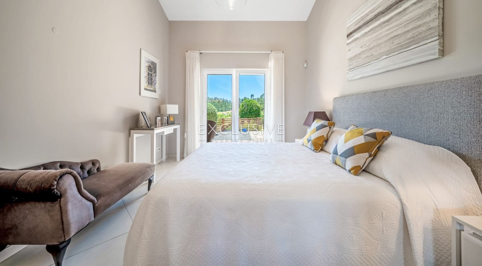 3 bed Villa in beautiful countryside with 1ha plot between Portimao and Monchique, Algarve.