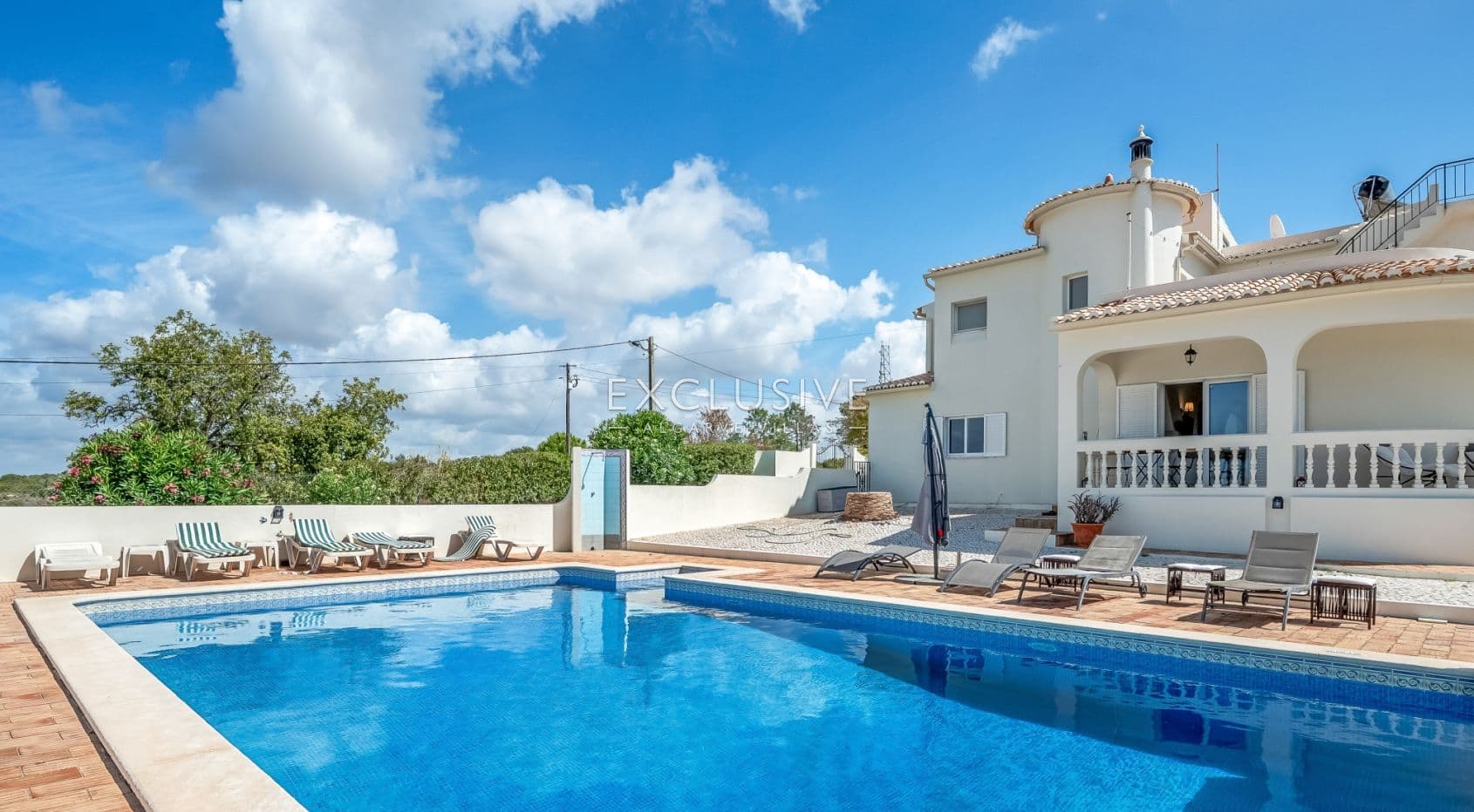 Exclusive 4+1 bedroom Villa with heated pool on 7910m2 plot in Porches, Algarve-2