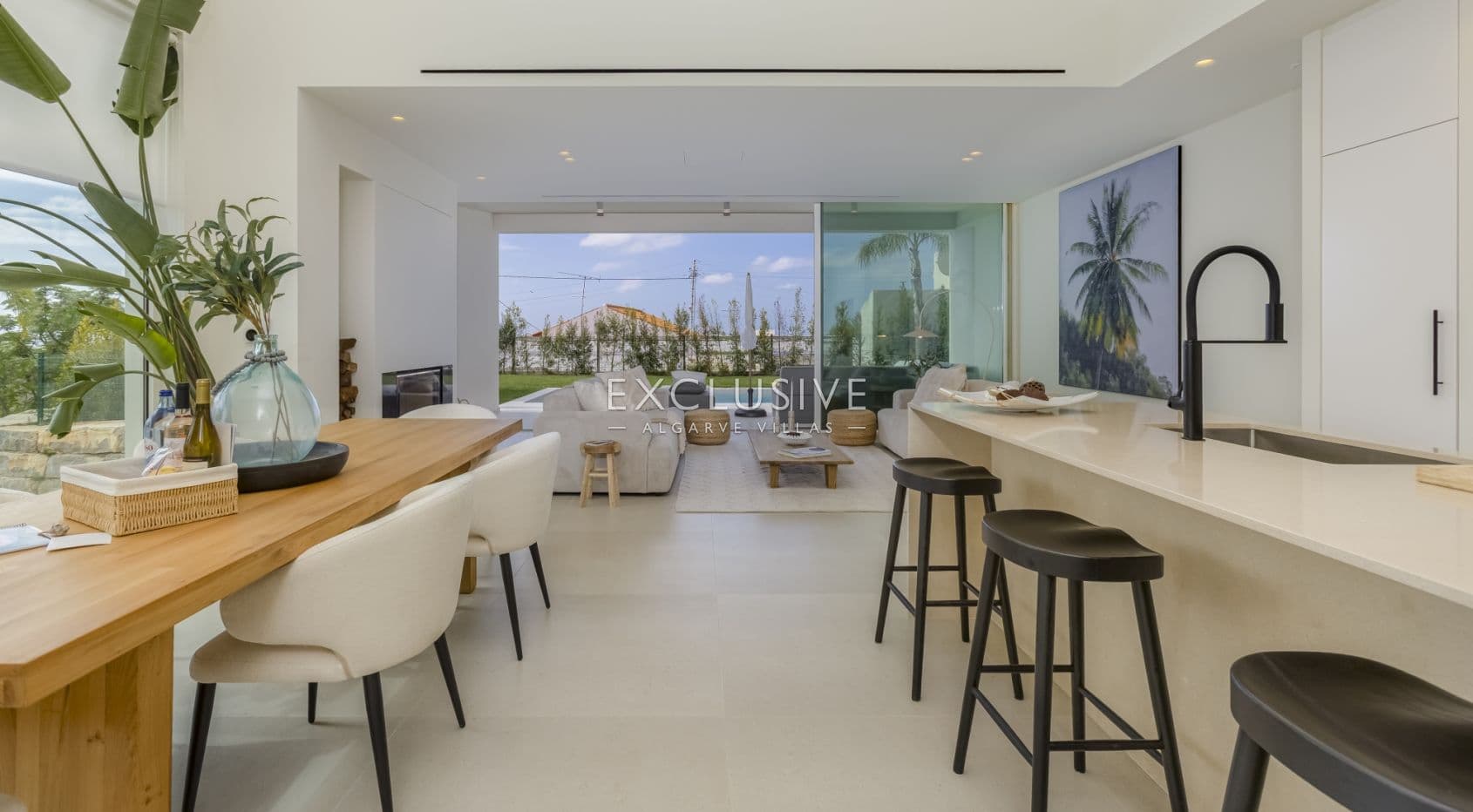 Entdecken Sie eine atemberaubende neue 3-Schlafzimmer-Villa in Santa Bárbara de Nexe, Al