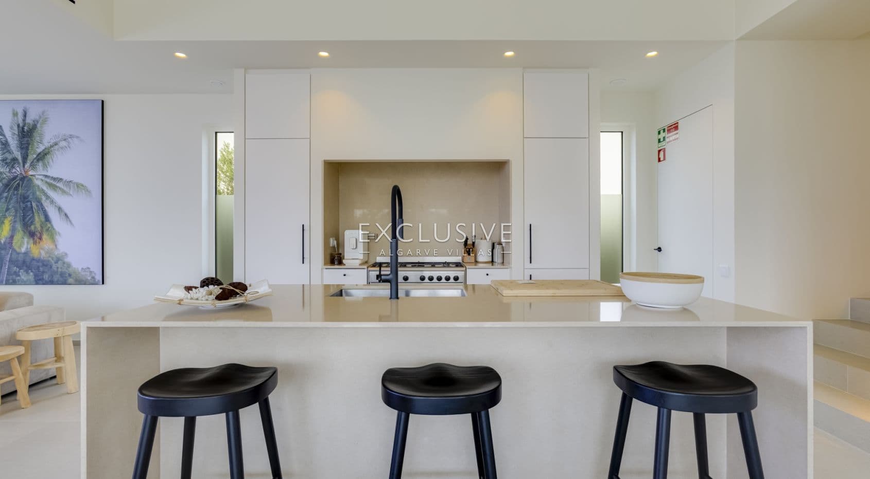 Entdecken Sie eine atemberaubende neue 3-Schlafzimmer-Villa in Santa Bárbara de Nexe, Al