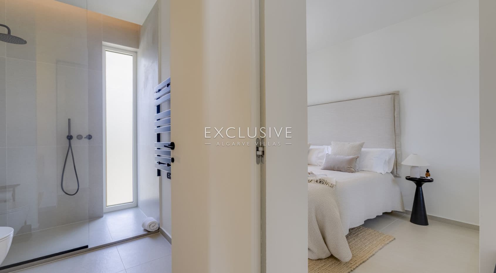 Entdecken Sie eine atemberaubende neue 3-Schlafzimmer-Villa in Santa Bárbara de Nexe, Al