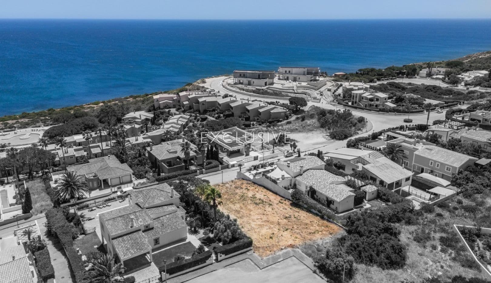 Seltenes Grundstück mit Meerblick in Praia da Luz