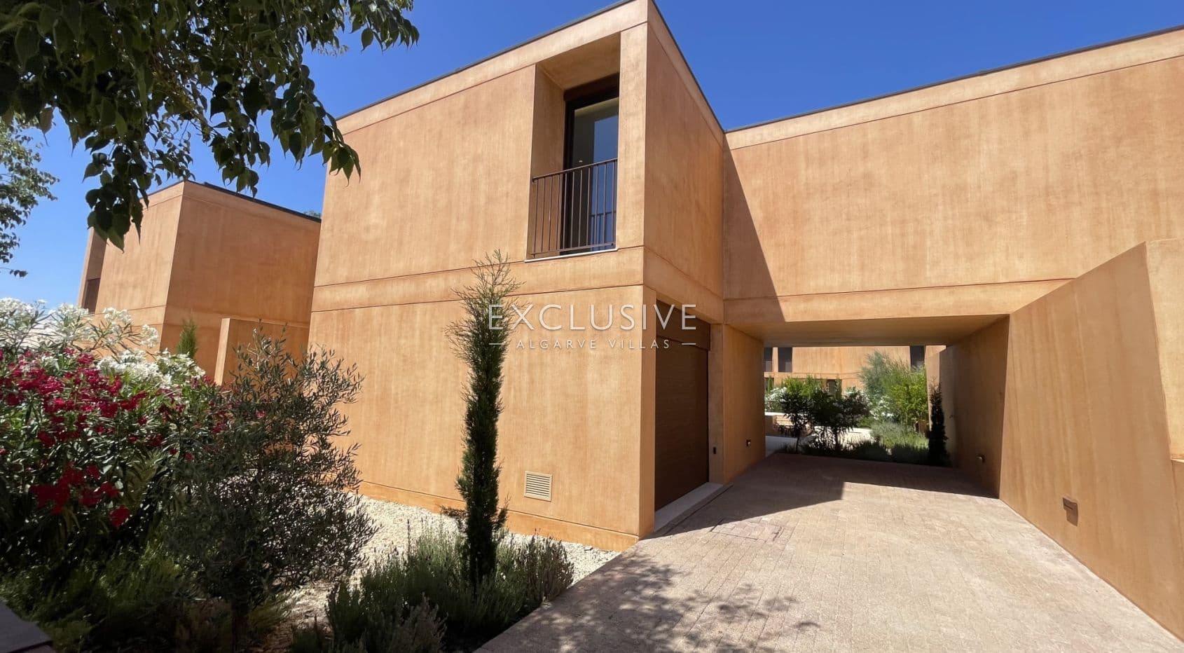 Luxuriöse Villa mit 3 Schlafzimmern, privatem Pool und Garten in Vilamoura-2