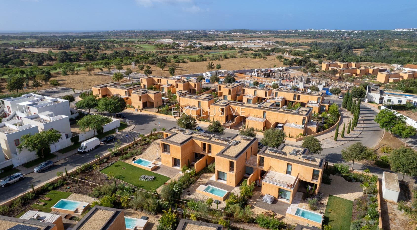 een luxe villa met 3 slaapkamers, privézwembad en tuin in Vilamoura