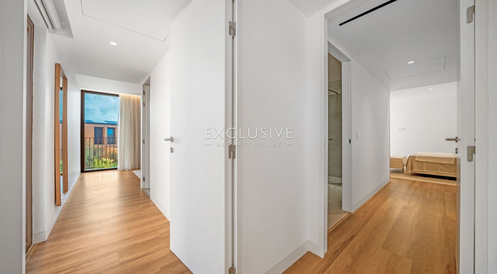 een luxe villa met 3 slaapkamers, privézwembad en tuin in Vilamoura