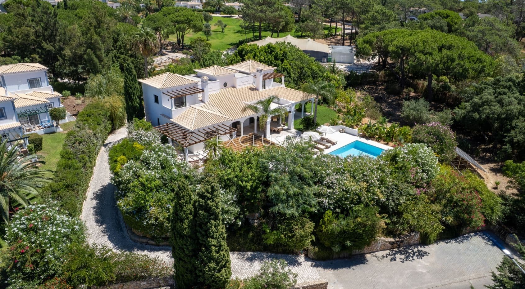 Luxury Renovated 4 Bedroom Villa with Pool in Carvoeiro, Algarve
