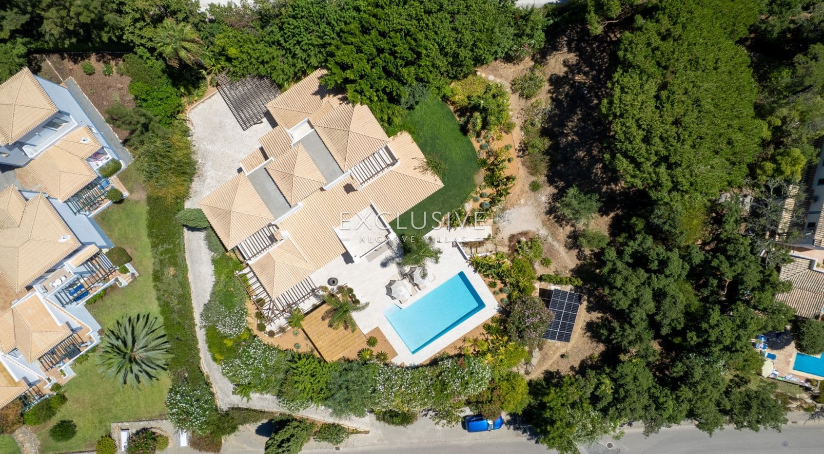 Luxury Renovated 4 Bedroom Villa with Pool in Carvoeiro, Algarve
