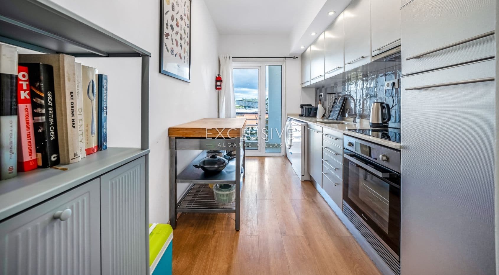 Prachtig gerenoveerd appartement met 2 slaapkamers in Dom Manuel, in Lagos Marina