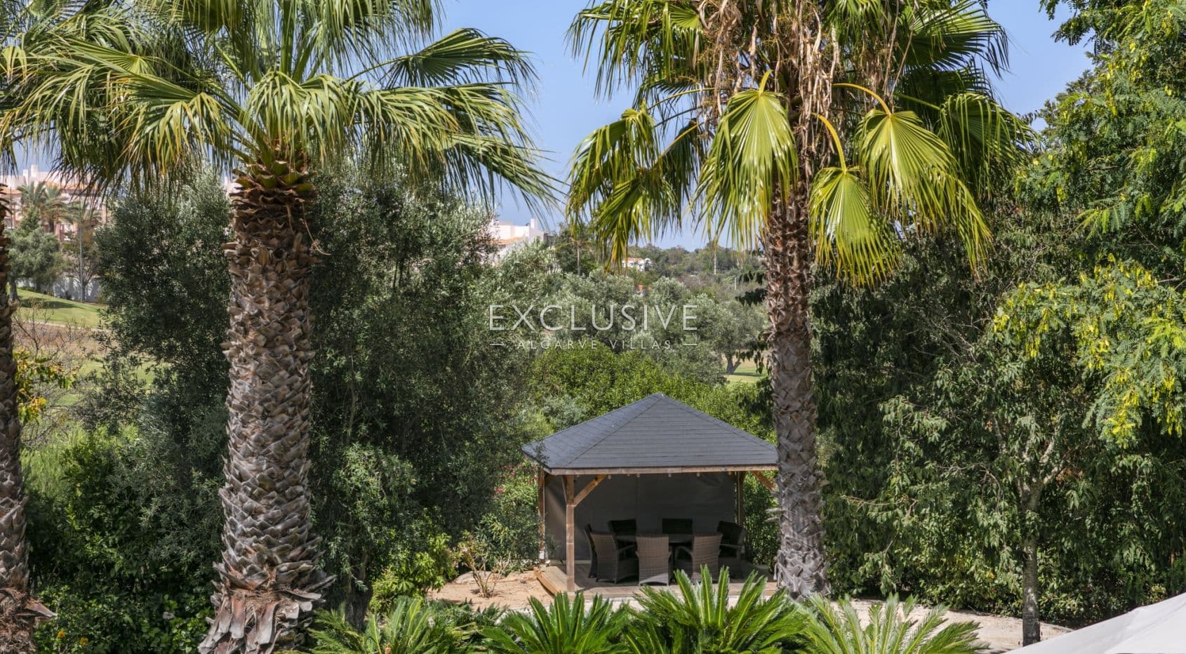 Villa face au terrain de golf, 5 chambres, dans un complexe de golf à Carvoeiro, sur un double terra