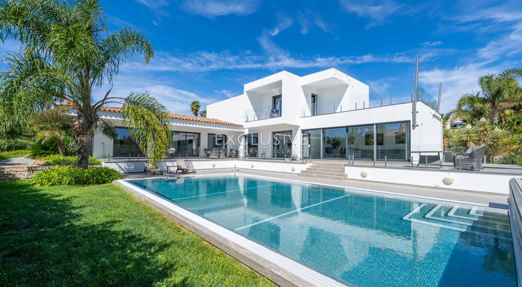 Casa Branca – Élégante villa familiale près de la plage de Porto de Mós, à Lagos-1