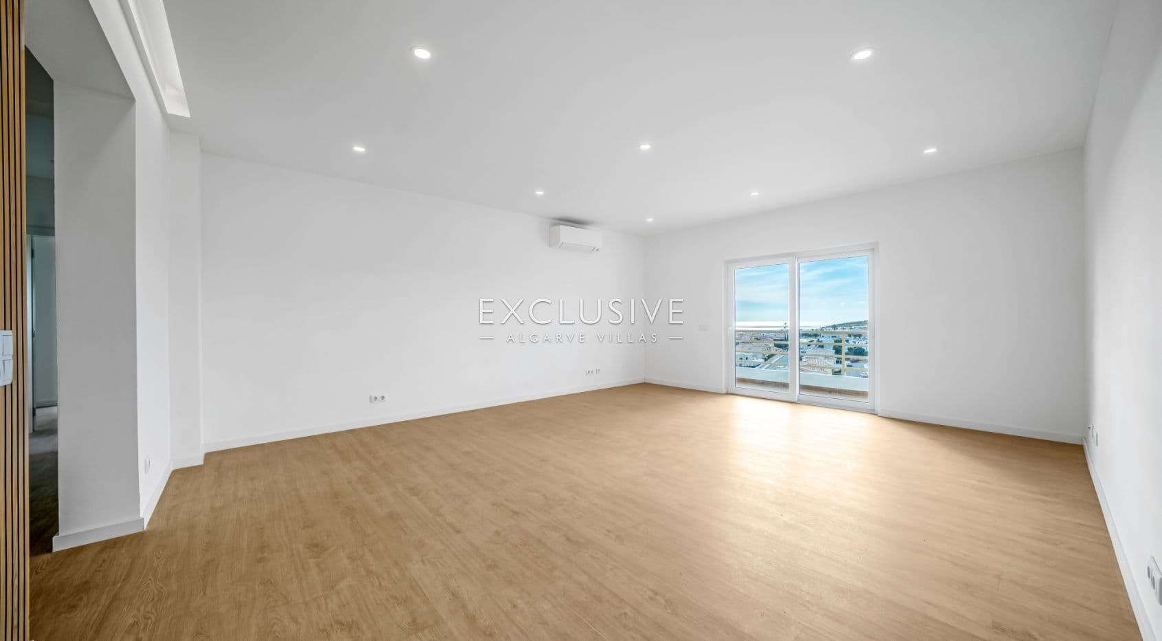 Top-Floor 3-Bedroom Apartment with Sea Views in Lagos
