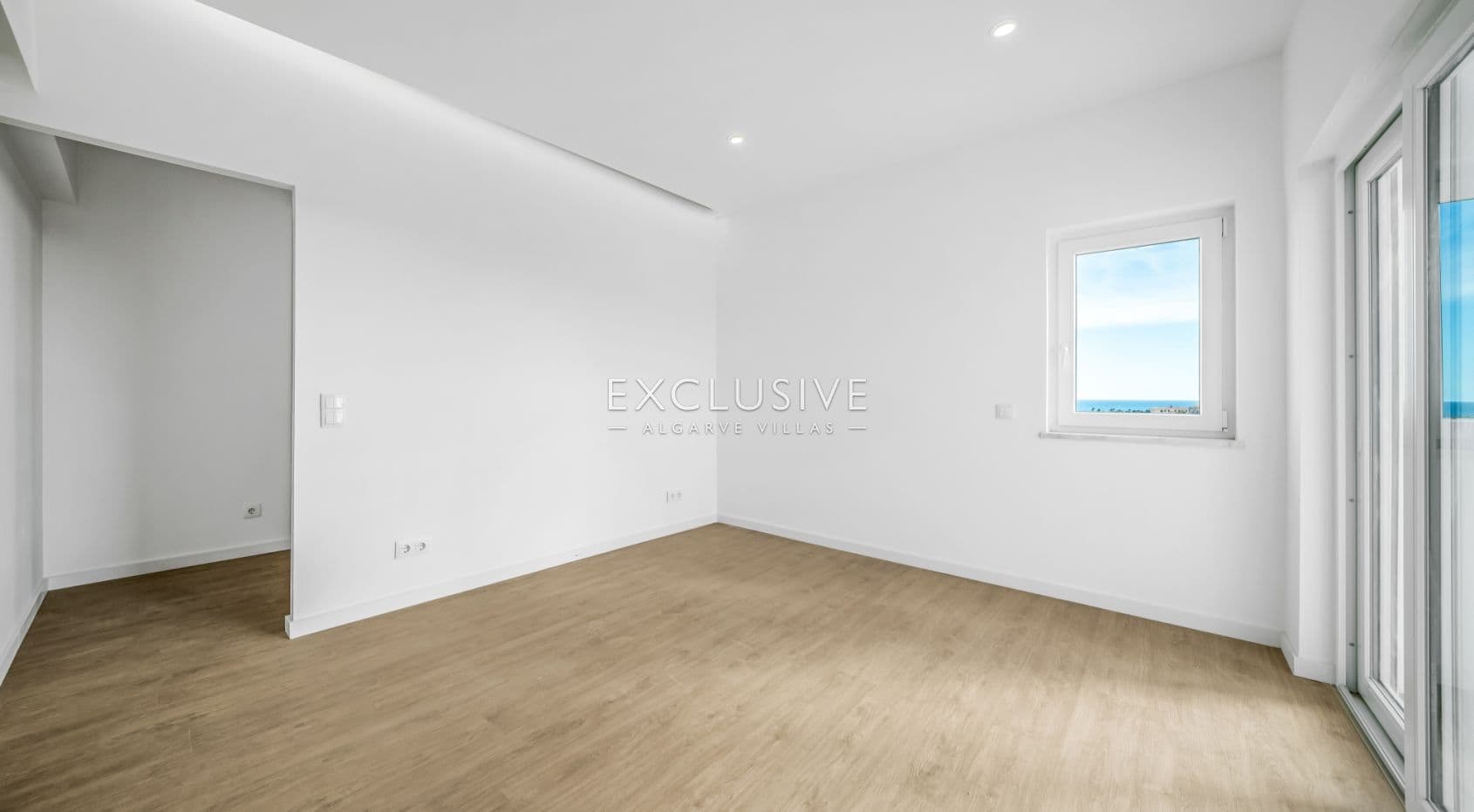 Top-Floor 3-Bedroom Apartment with Sea Views in Lagos