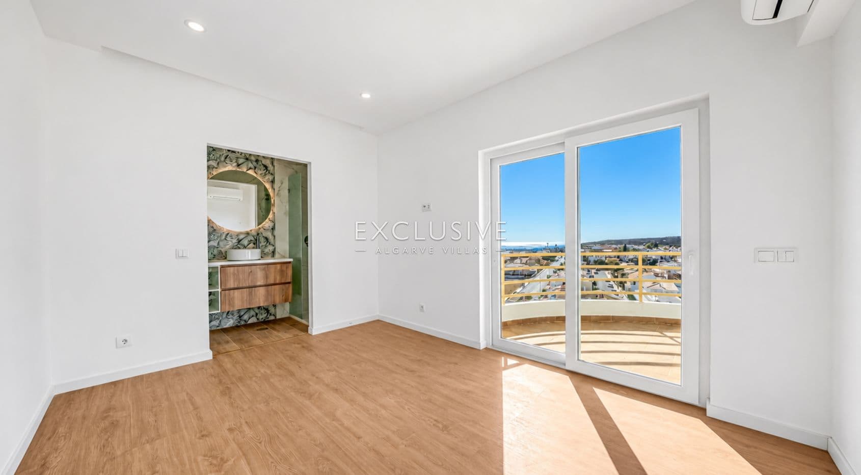 Top-Floor 3-Bedroom Apartment with Sea Views in Lagos