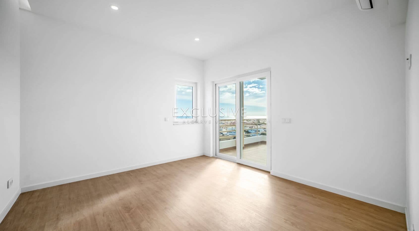 Top-Floor 3-Bedroom Apartment with Sea Views in Lagos