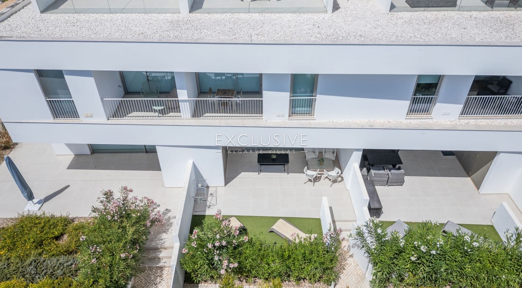 Modernes Reihenhaus in einer privaten Wohnanlage im Zentrum von Lagos