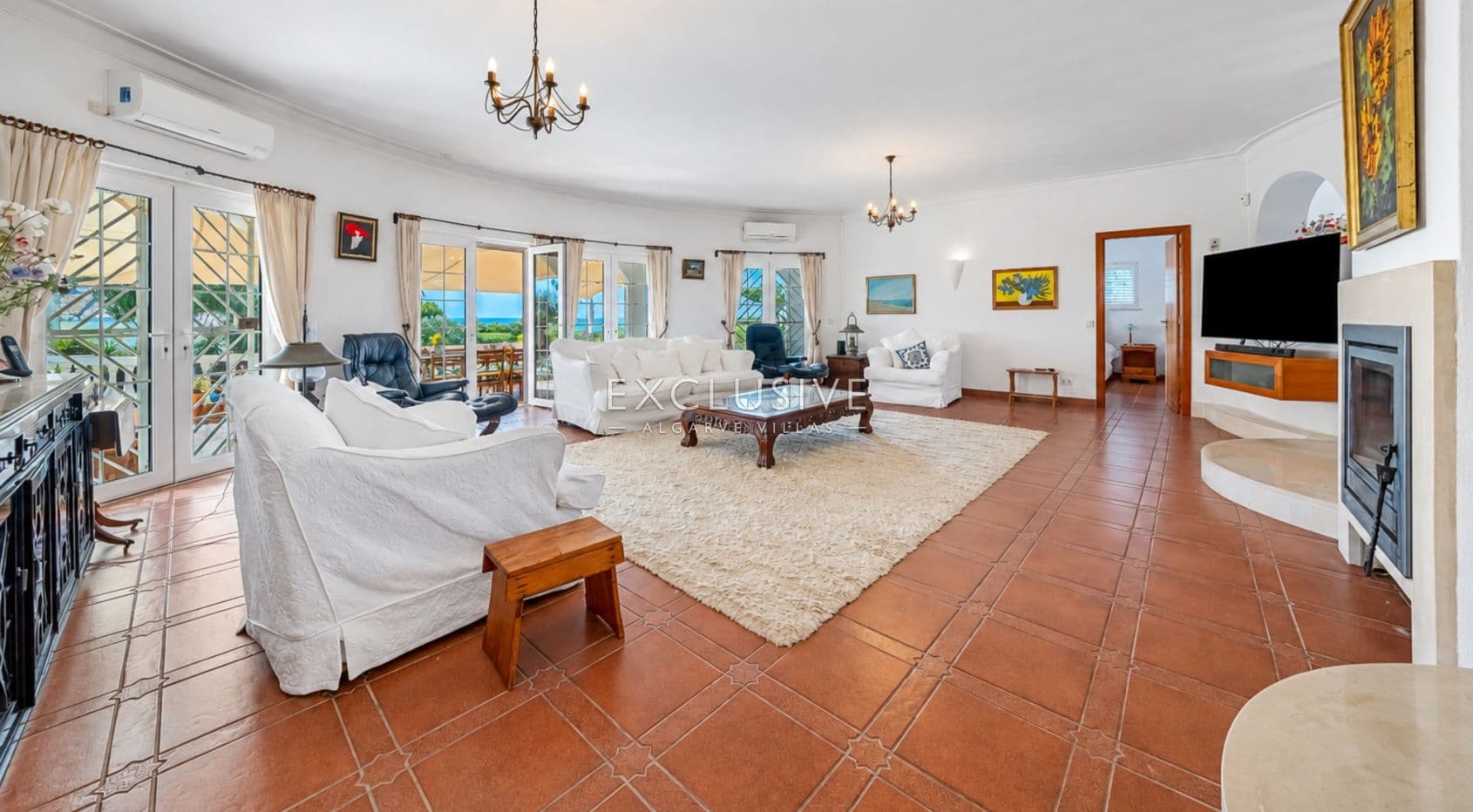 Charmante villa met 4 slaapkamers en een prachtig uitzicht op zee, vlakbij Praia da Luz en Burgau