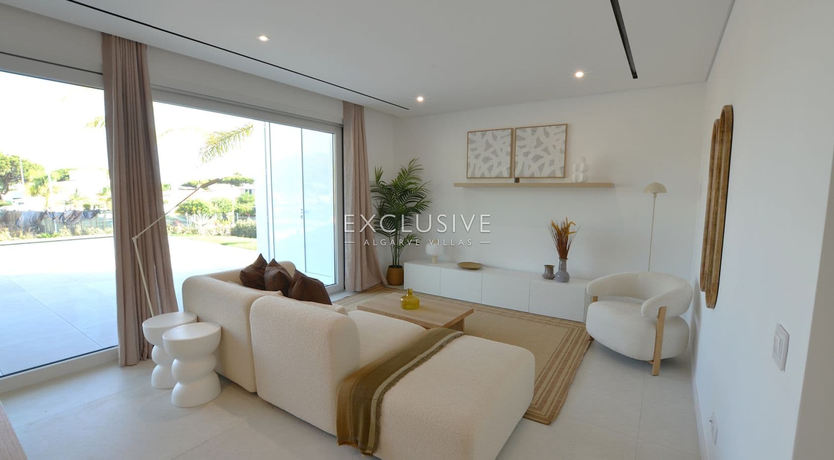 Brand-New Villa Close to Golf and Beach near Vilamoura & Vila Sol