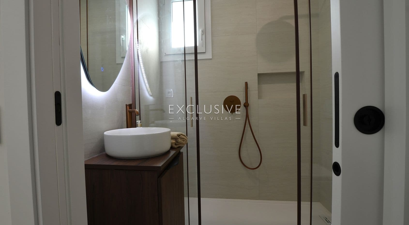 Brand-New Villa Close to Golf and Beach near Vilamoura & Vila Sol