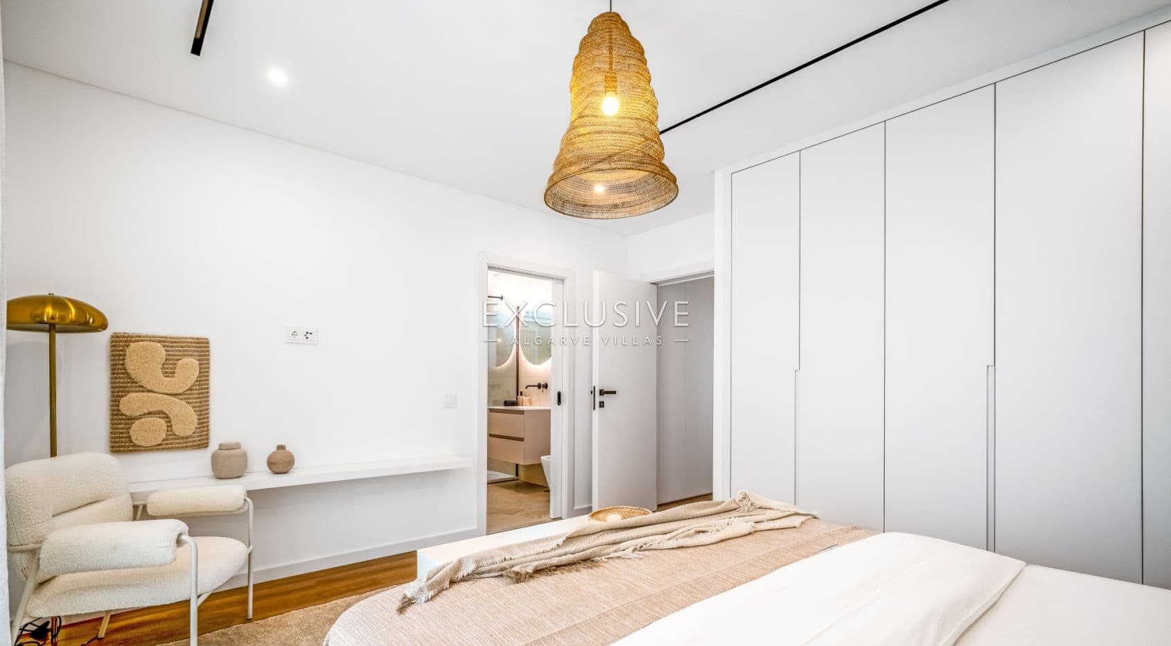 Brand-New Villa Close to Golf and Beach near Vilamoura & Vila Sol