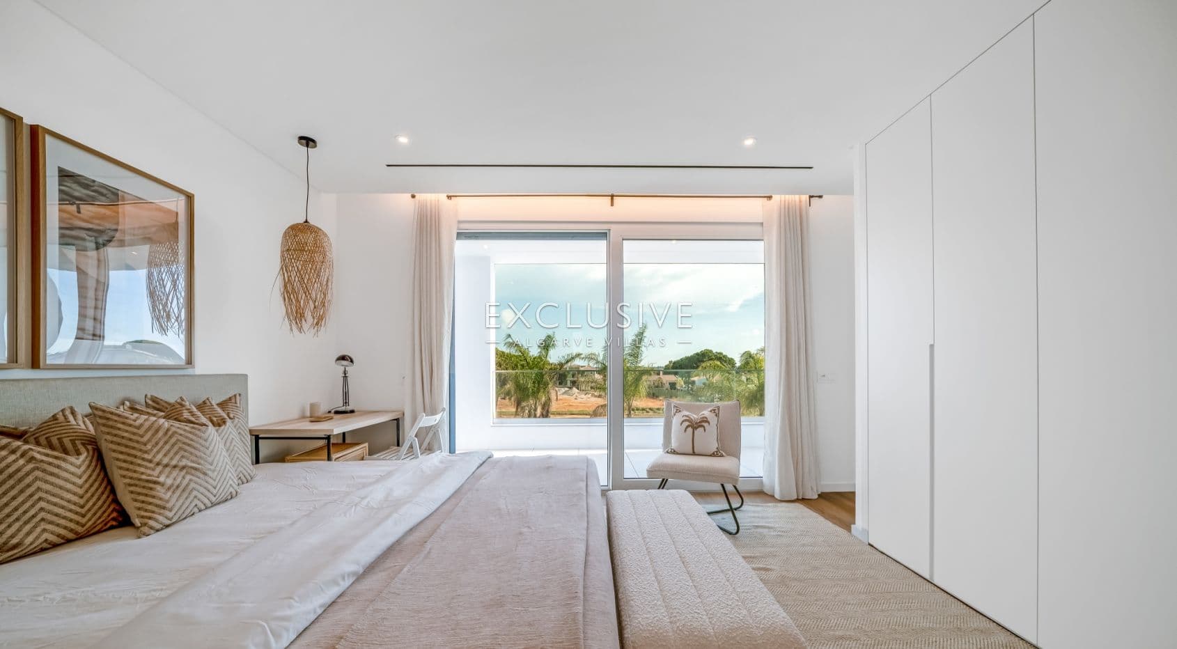 Brand-New Villa Close to Golf and Beach near Vilamoura & Vila Sol