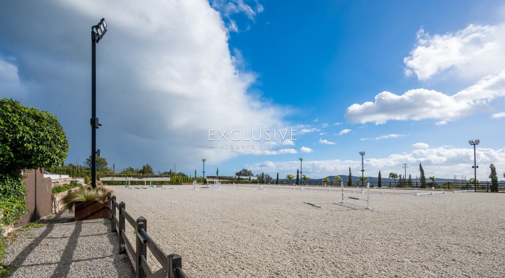 Equestrian Estate with a Beautiful Villa and Extensive Equestrian Facilities in Loulé