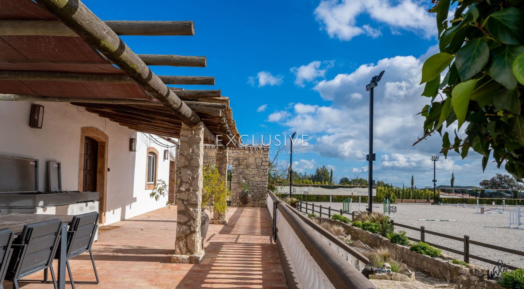 Equestrian Estate with a Beautiful Villa and Extensive Equestrian Facilities in Loulé