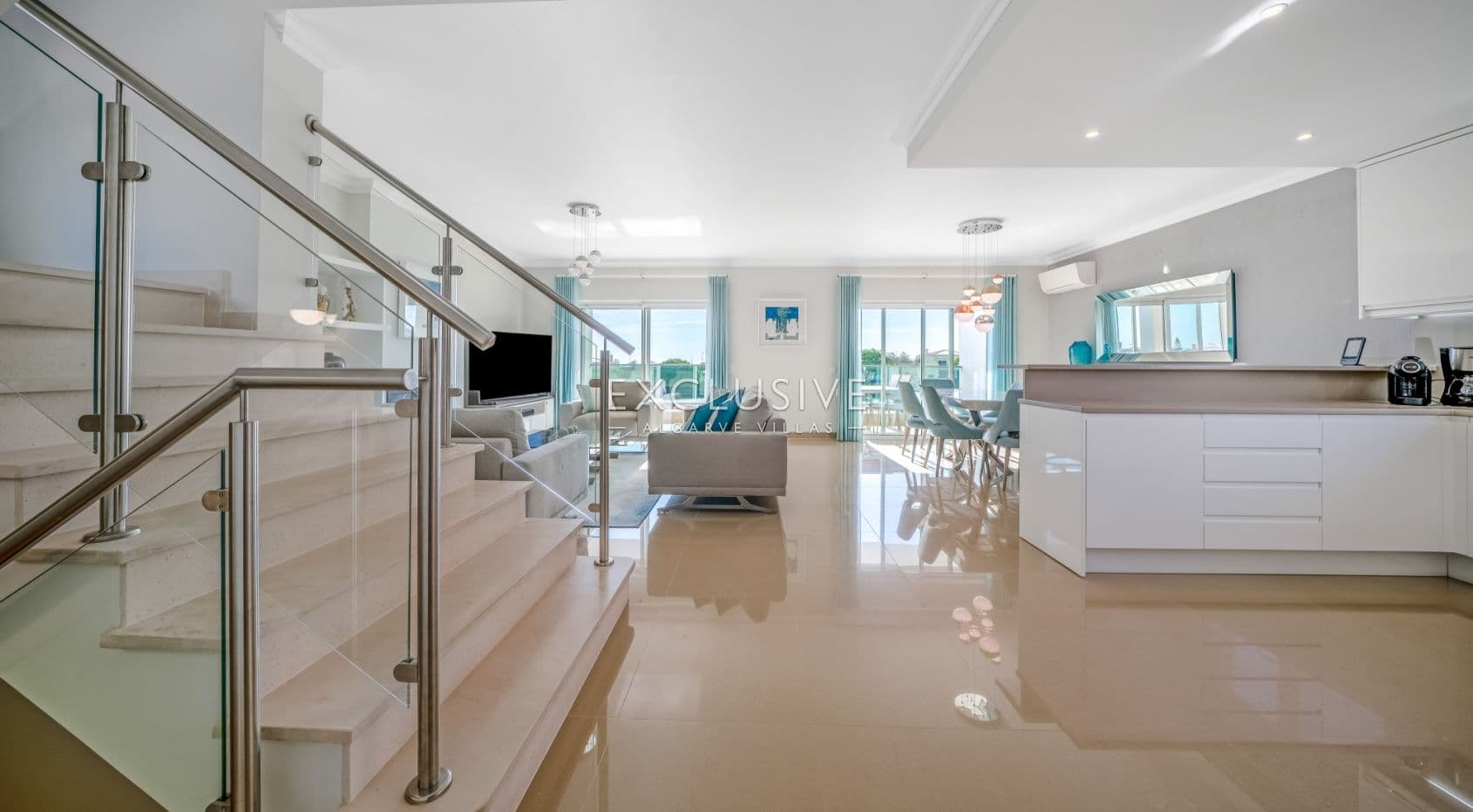 Villa de golf en première ligne avec vue sur la mer à Boavista, Lagos