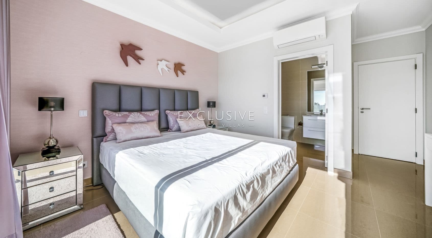 Villa de golf en première ligne avec vue sur la mer à Boavista, Lagos