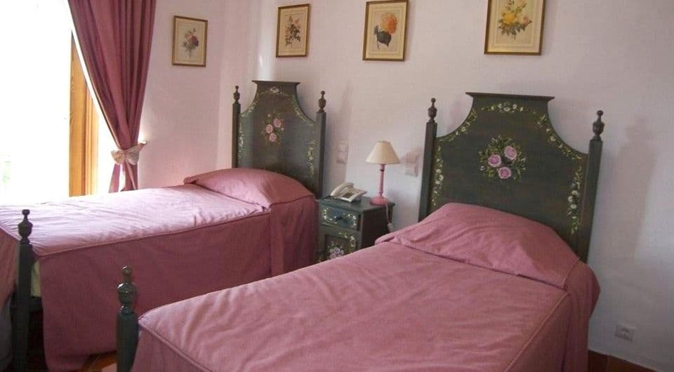 Traditional quinta style mansion with 3 ha. of land in Almancil Central Algarve