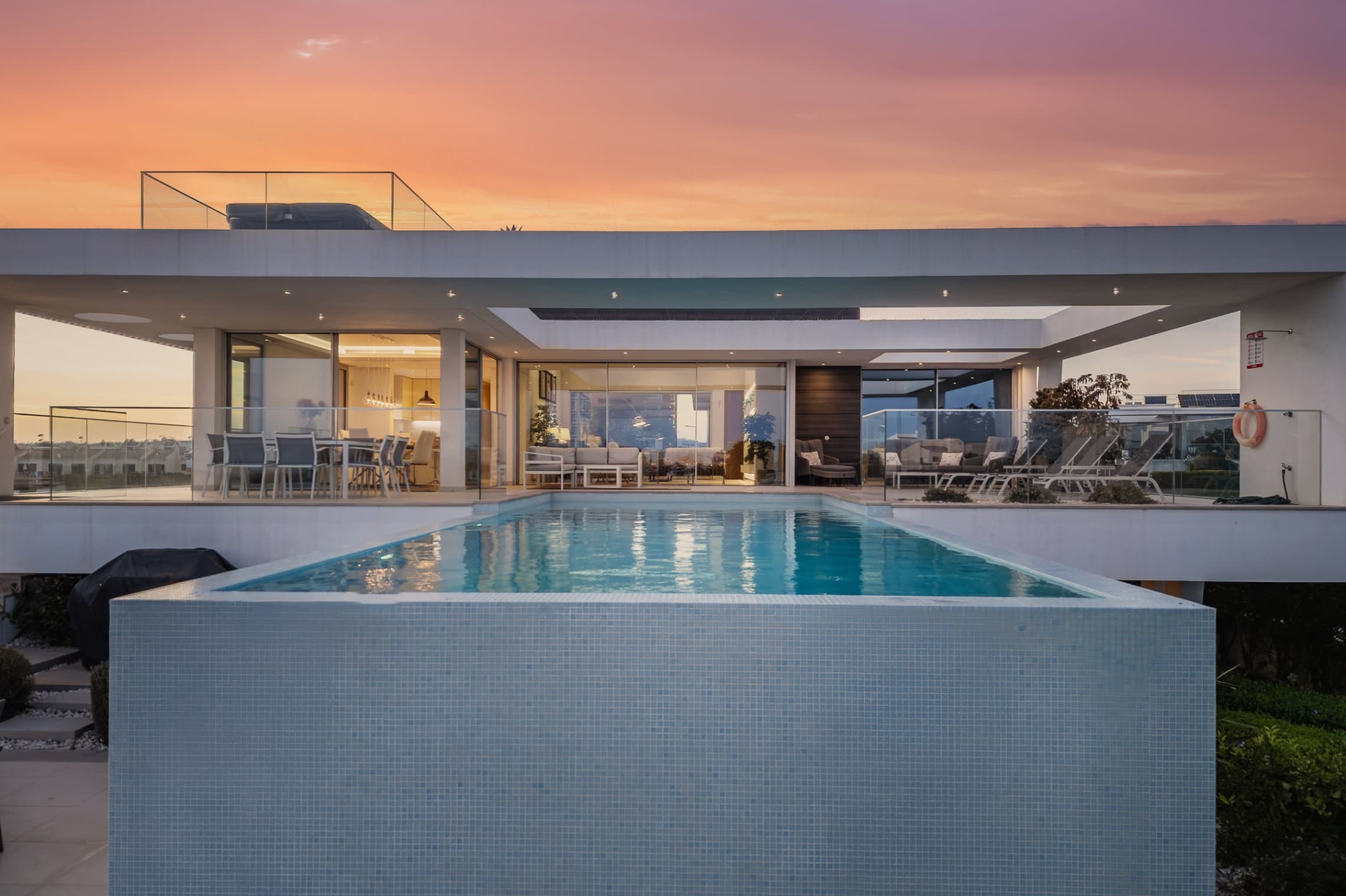 New Build Versus Resale Luxury Villas in the Algarve in 2026