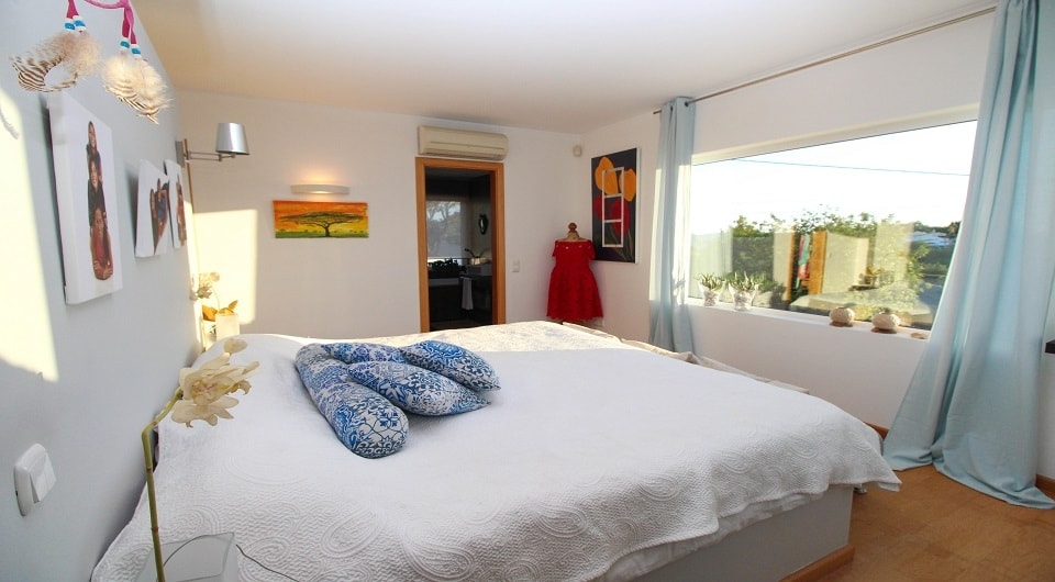 Contemporary 4 bedroom villa in Sao bras country side in Central Algarve