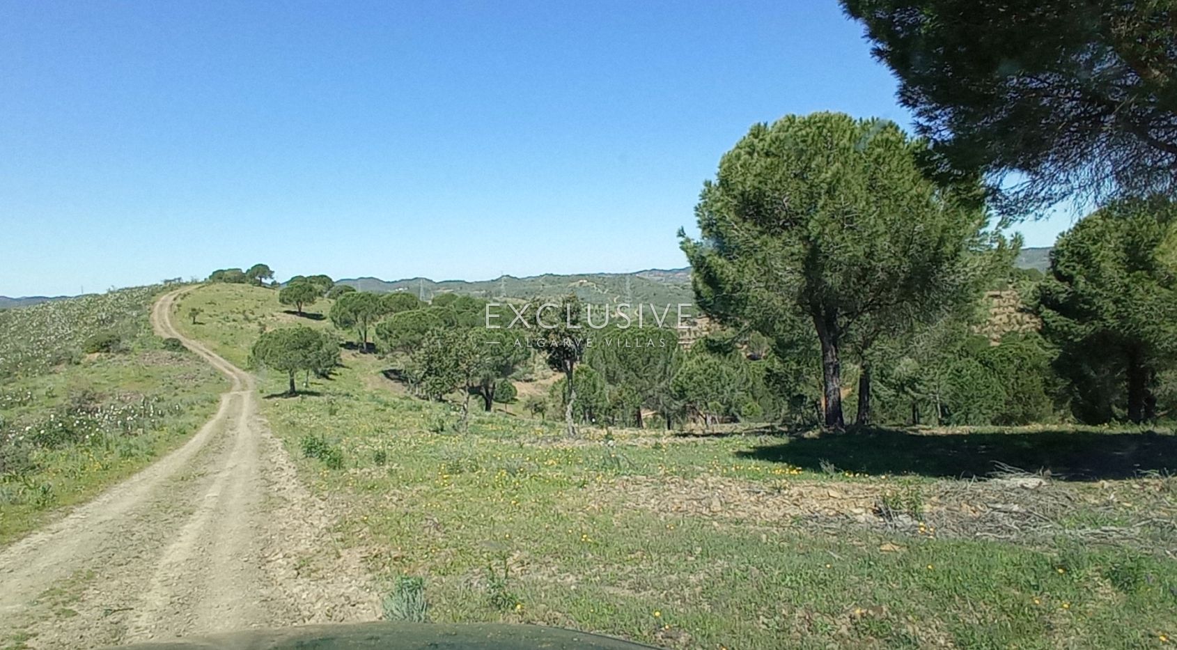 89 Hectare plot for development of a tourist resort in North Algarve