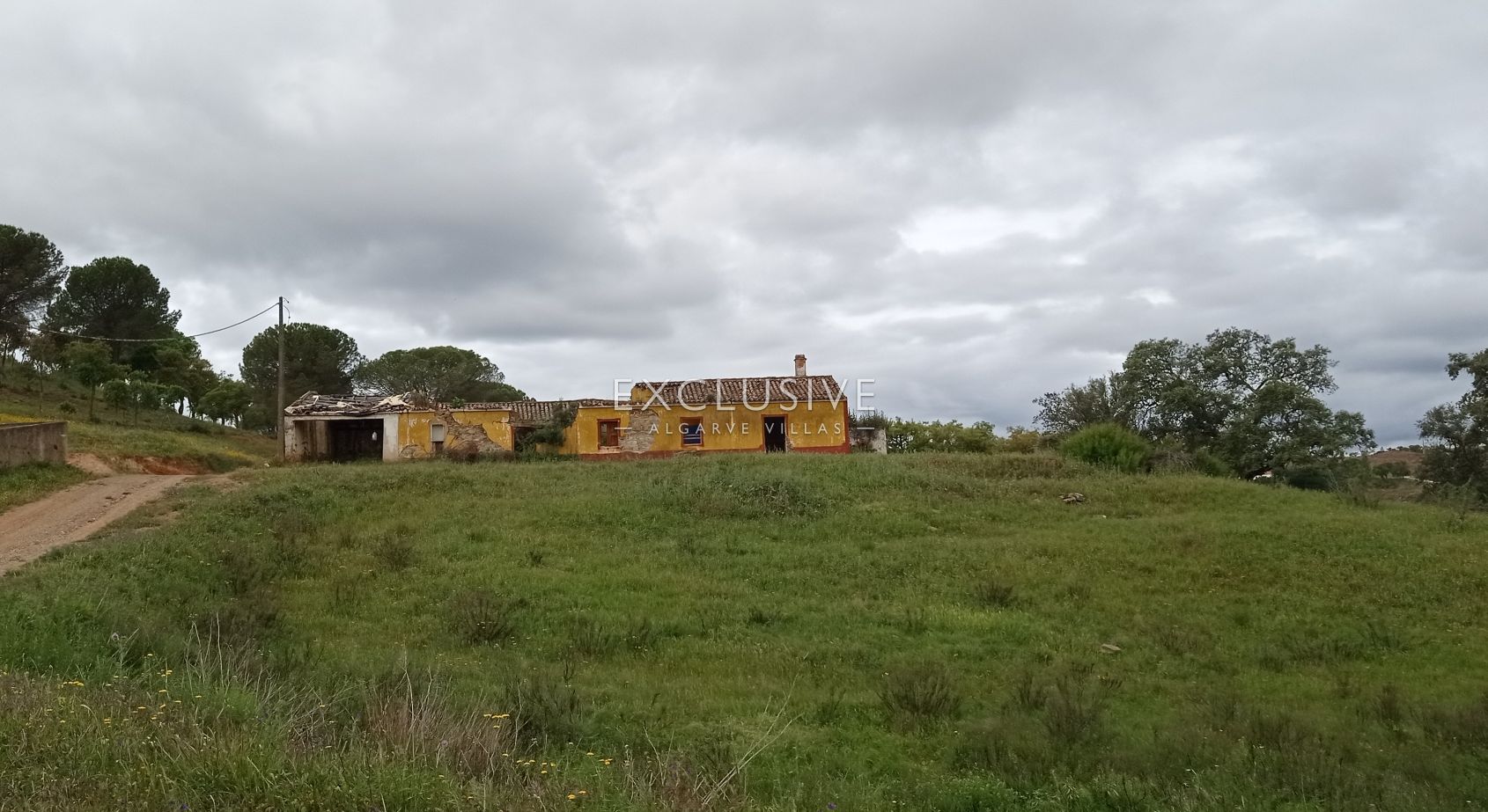 89 Hectare plot for development of a tourist resort in North Algarve
