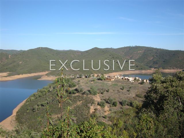 Buy stunning Waterfront plot for villa or tourism project near messines Algarve