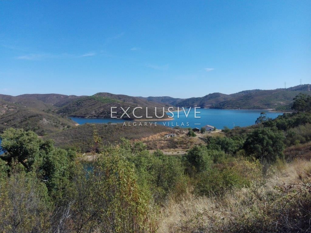 Buy stunning Waterfront plot for villa or tourism project near messines Algarve