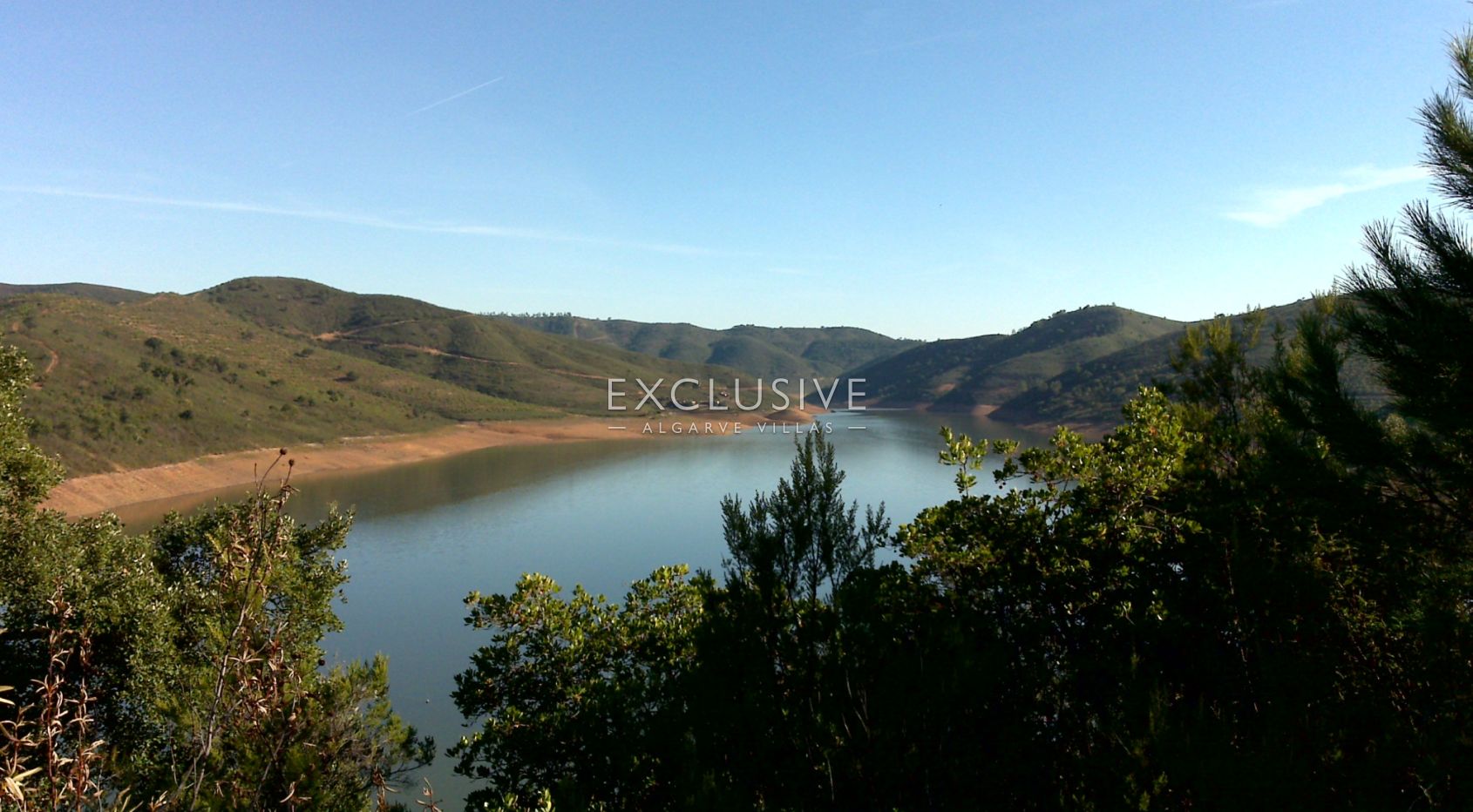 Buy stunning Waterfront plot for villa or tourism project near messines Algarve