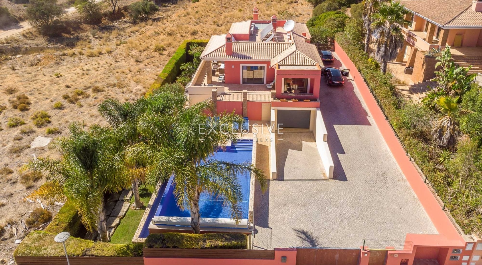 Stilvolle 4-Bett-Villa in Gehweite zum Strand von Porto de Mós Lagos, Algarve